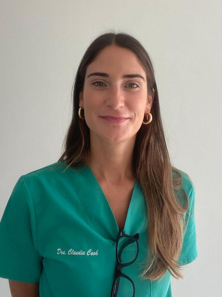 claudia cook dentista